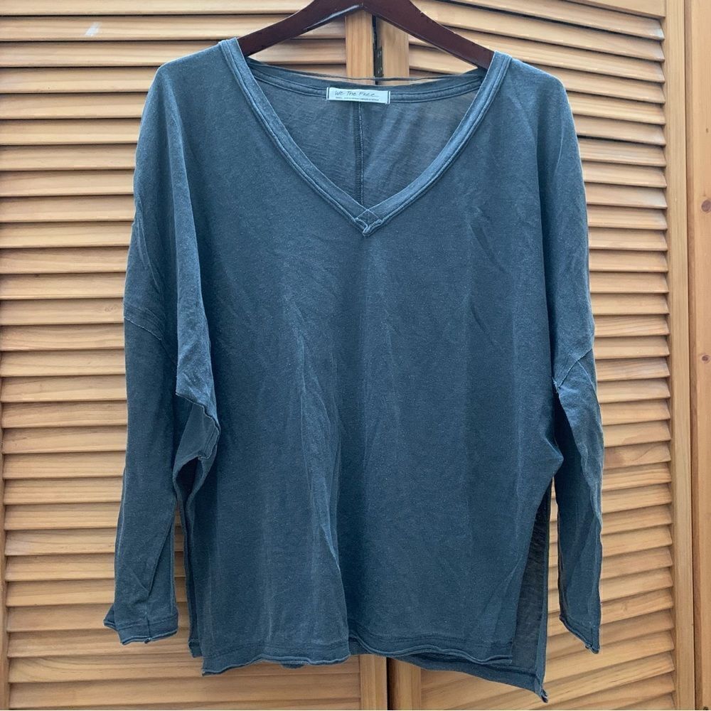 We The Free Gray Long Sleeve size small